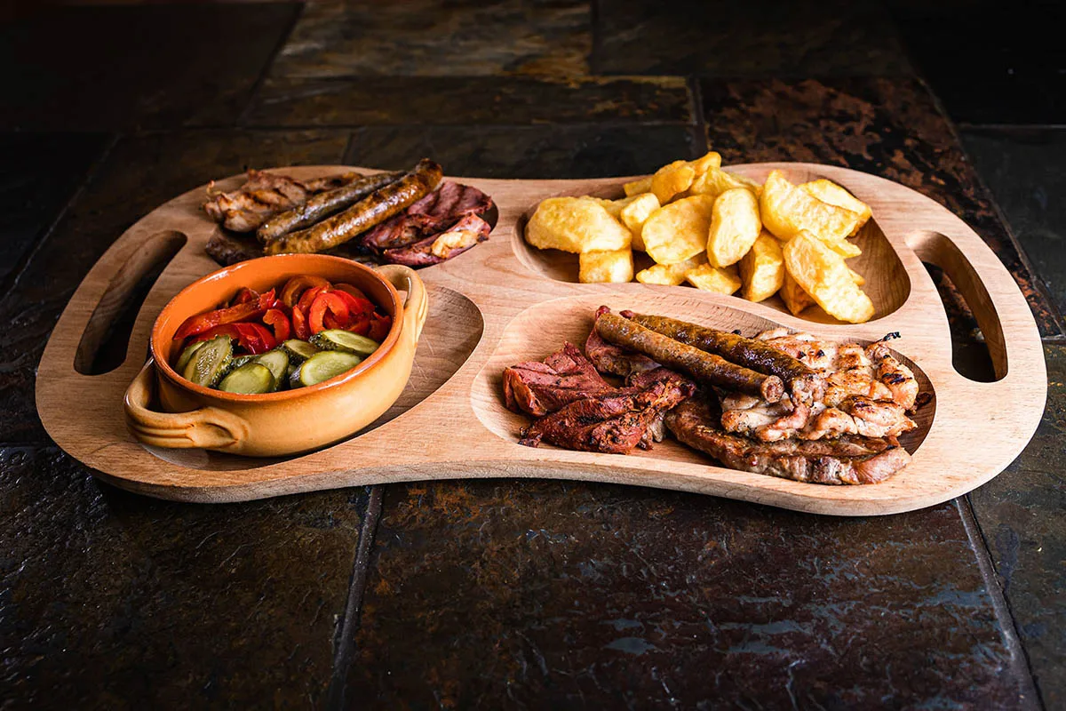 Restaurant Cetiniș - Terasa